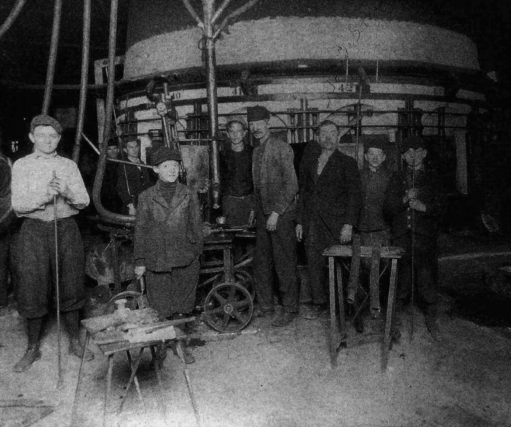 McKee Glass Workers in Jeannette, PA